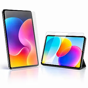 Průhledné ochranné fólie umístěné nad displeji dvou tabletů